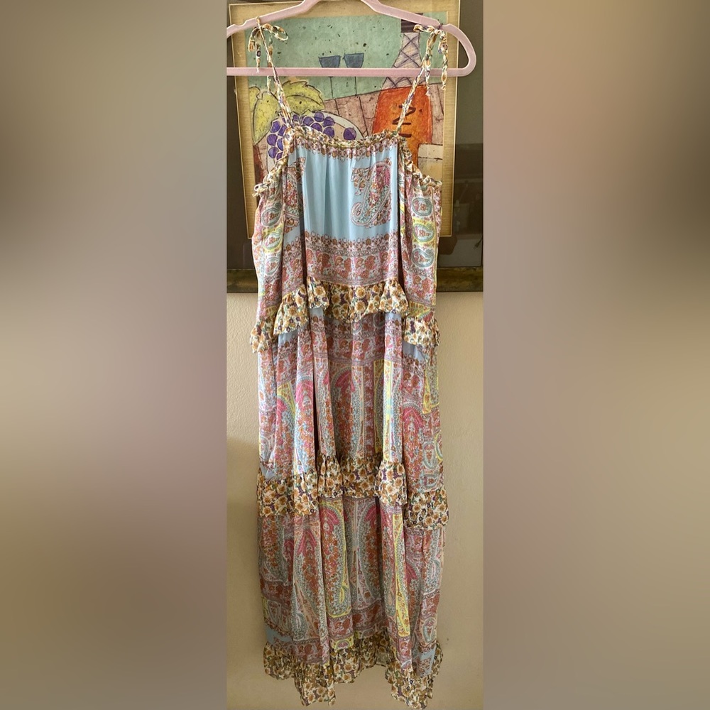 Gigio maxi dress, brand new with tags.